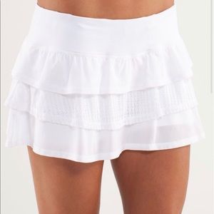 Lululemon Nothing to Hide Skirt White size 6